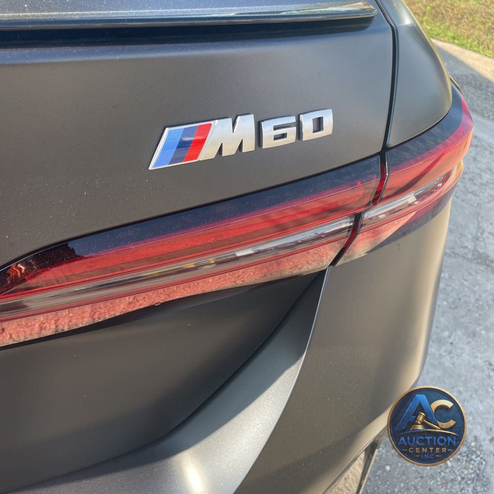 2025 BMW i5 M60