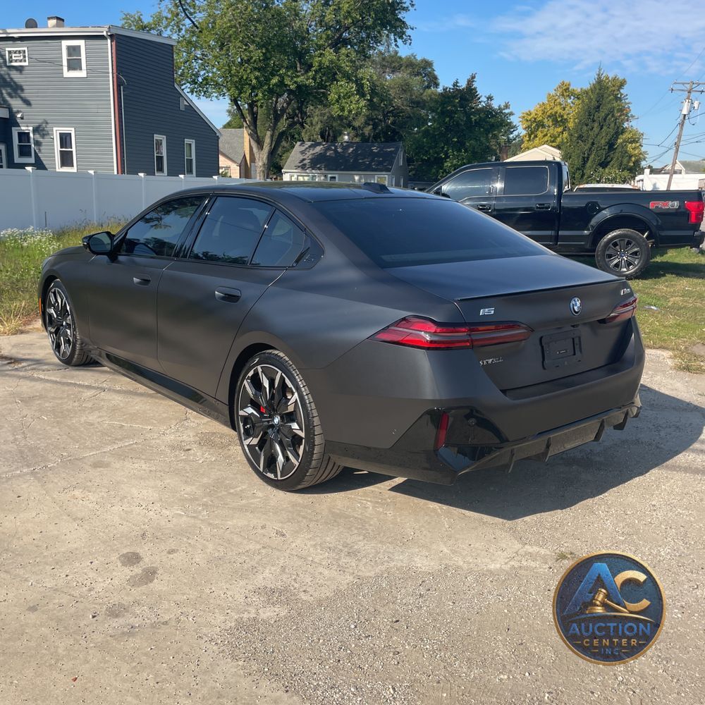 2025 BMW i5 M60
