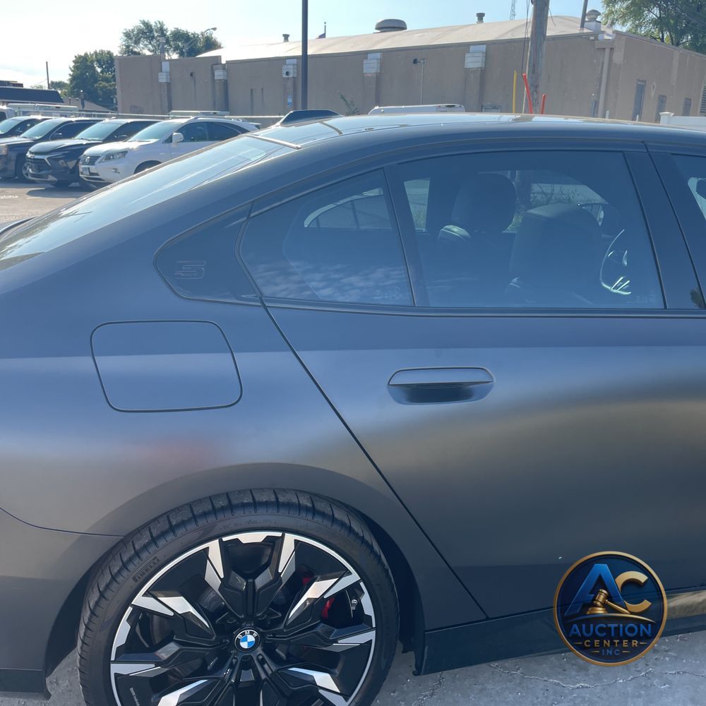 2025 BMW i5 M60