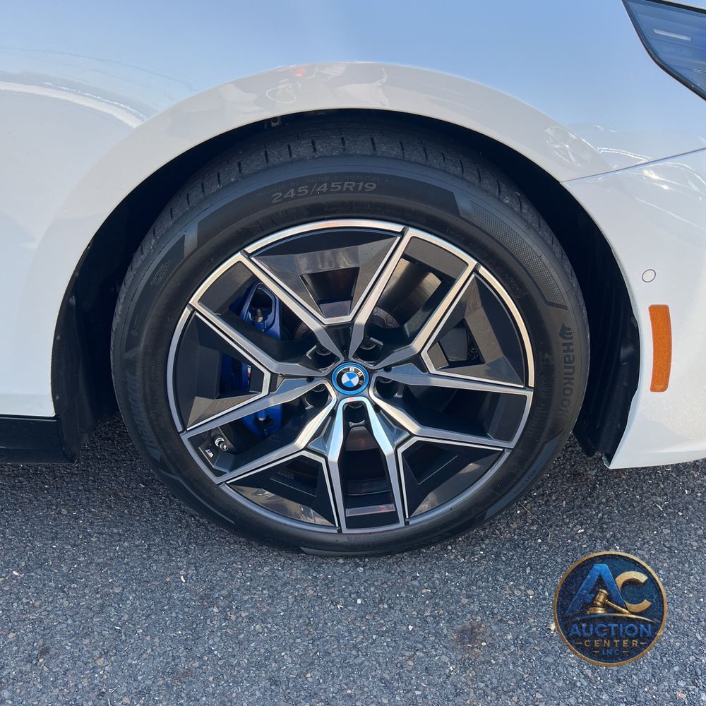 2024 BMW i5 M60