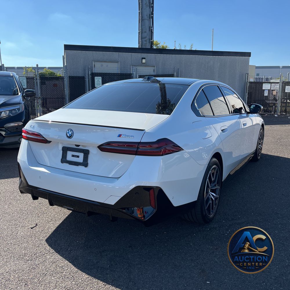 2024 BMW i5 M60