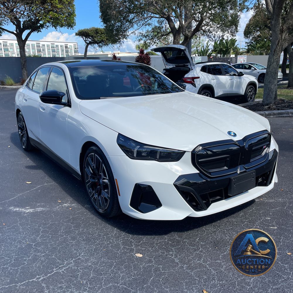 2025 BMW i5 M60