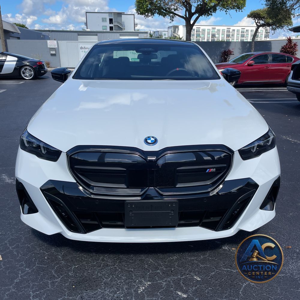 2025 BMW i5 M60