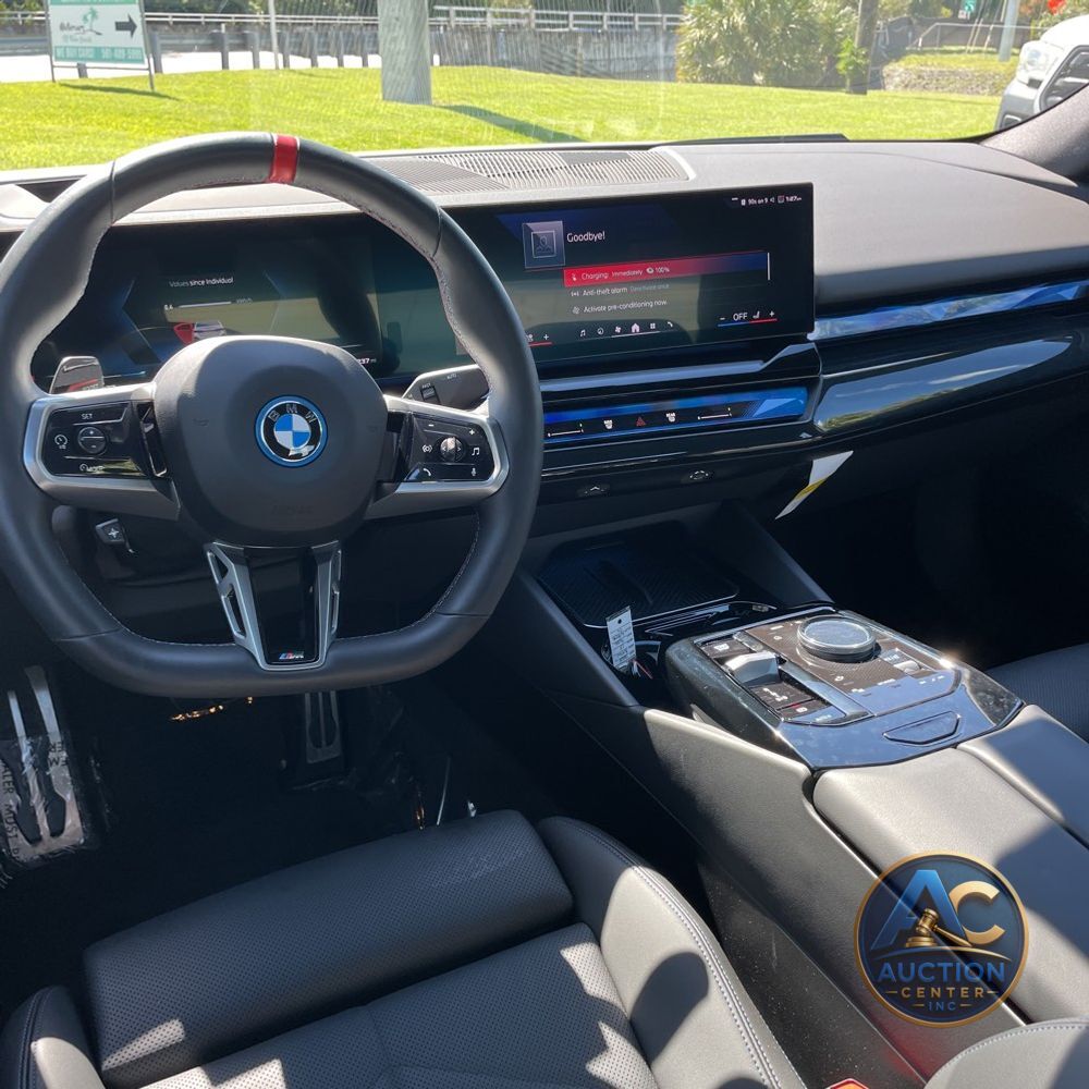 2025 BMW i5 M60