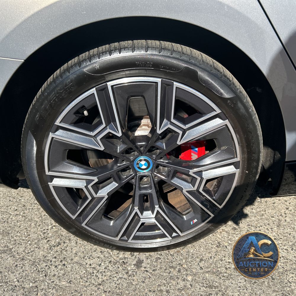 2024 BMW i5 M60