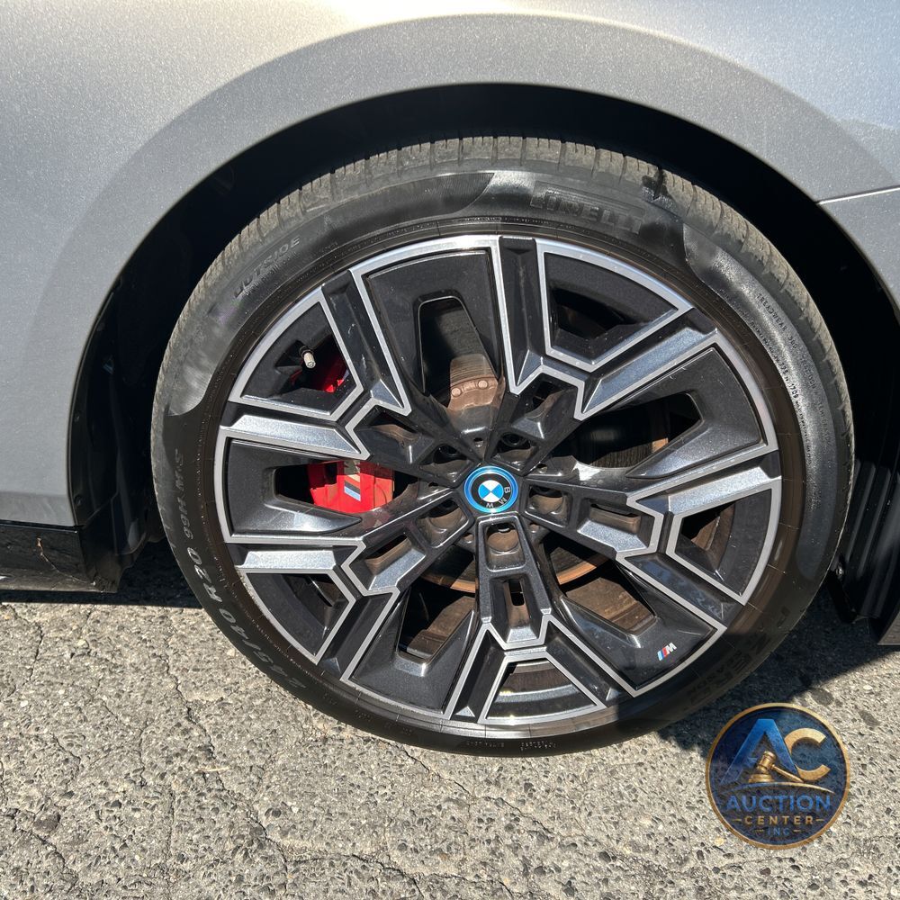2024 BMW i5 M60