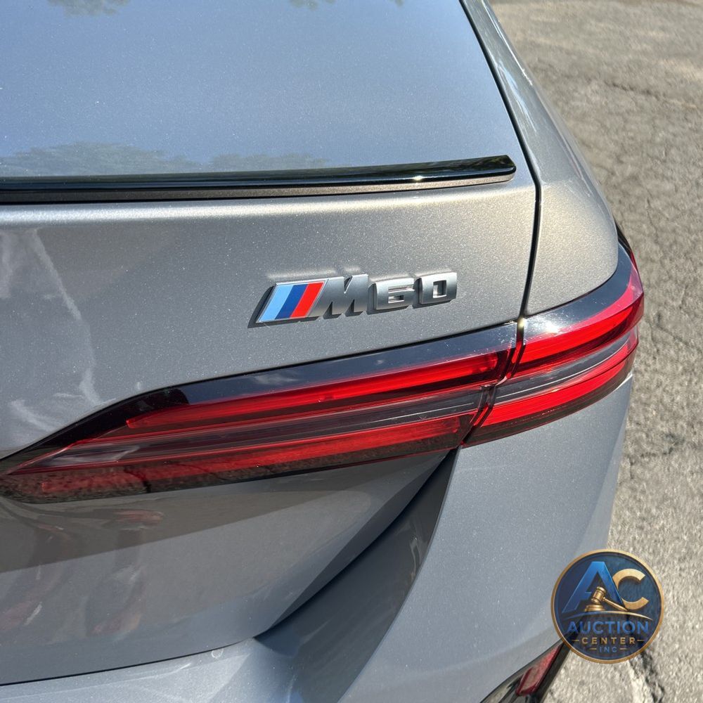 2024 BMW i5 M60