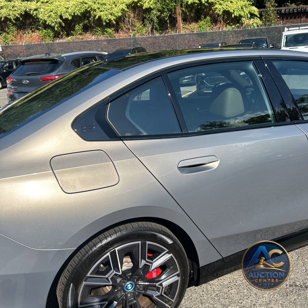 2024 BMW i5 M60