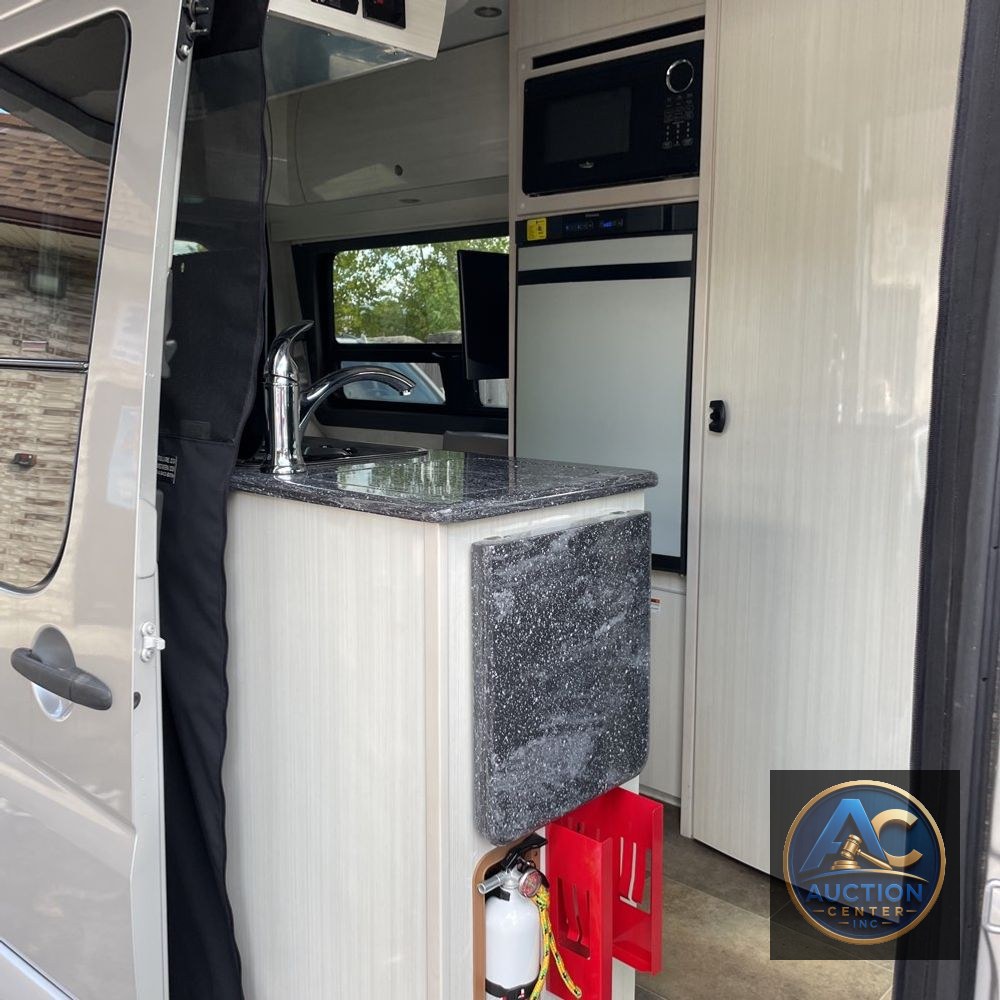 2016 Mercedes-Benz Sprinter 2500 Std Roof