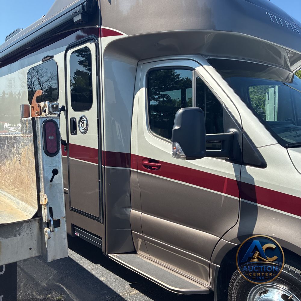 2020 Tiffin Motorhome Wayfarer