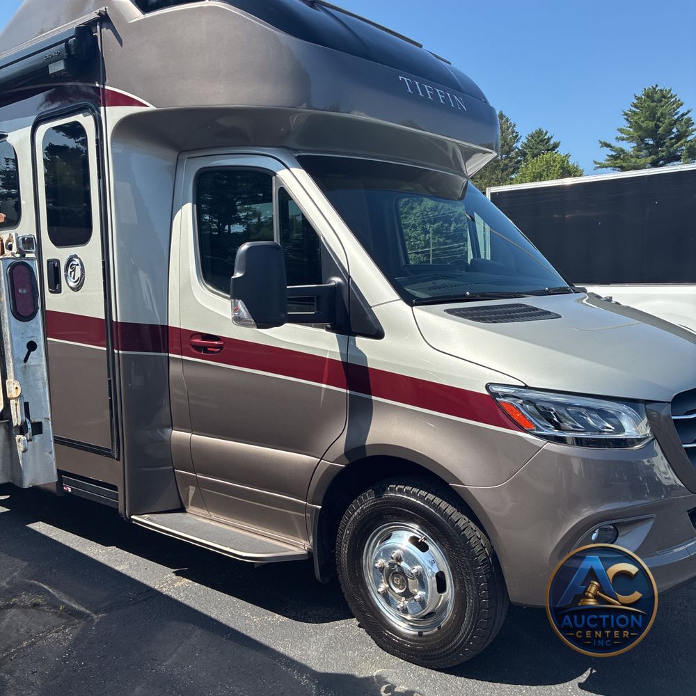 2020 Tiffin Motorhome Wayfarer