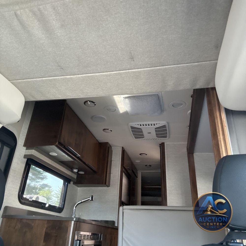 2020 Tiffin Motorhome Wayfarer