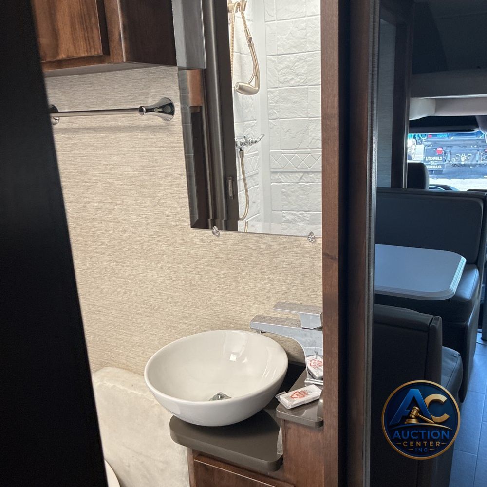 2020 Tiffin Motorhome Wayfarer