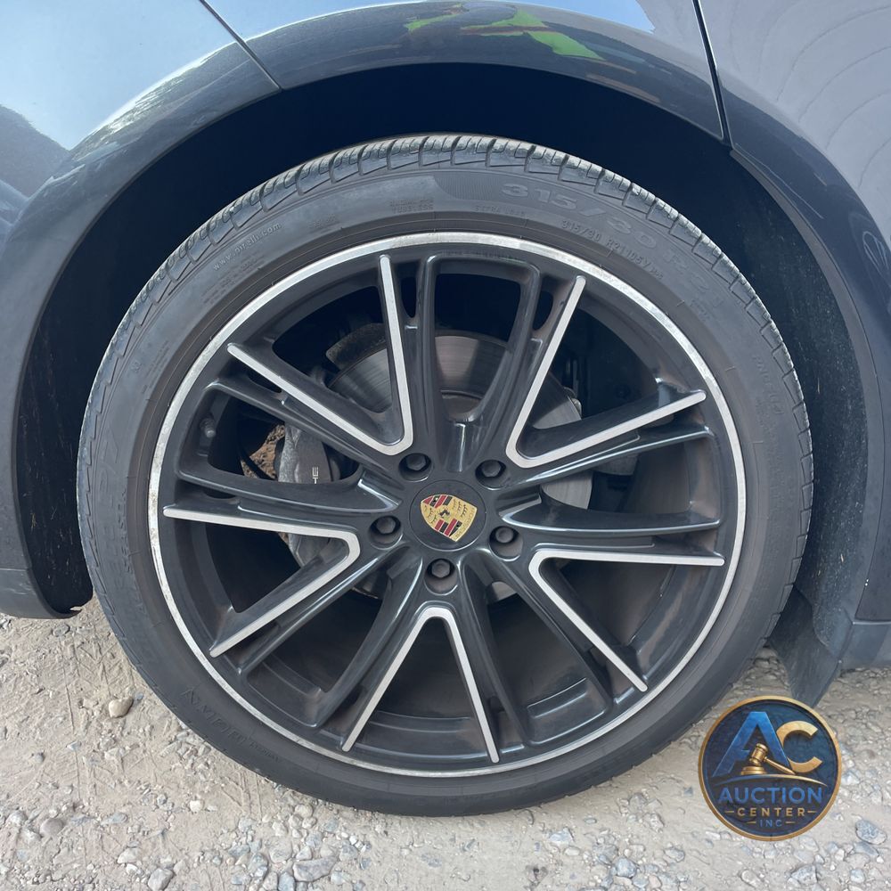 2018 Porsche Panamera 4