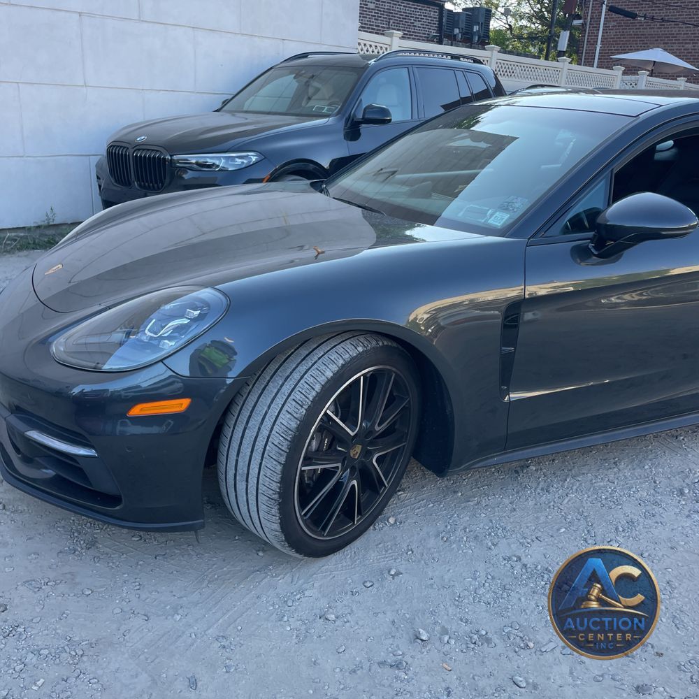 2018 Porsche Panamera 4