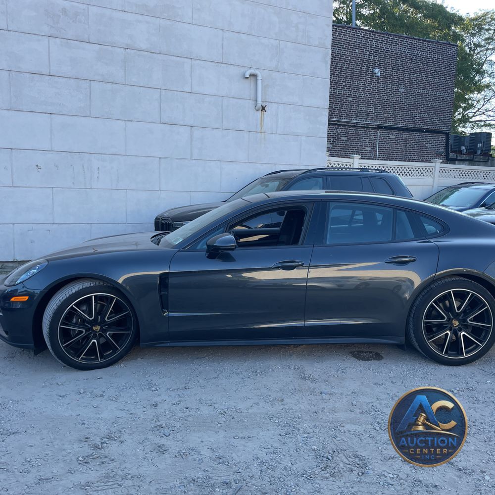 2018 Porsche Panamera 4