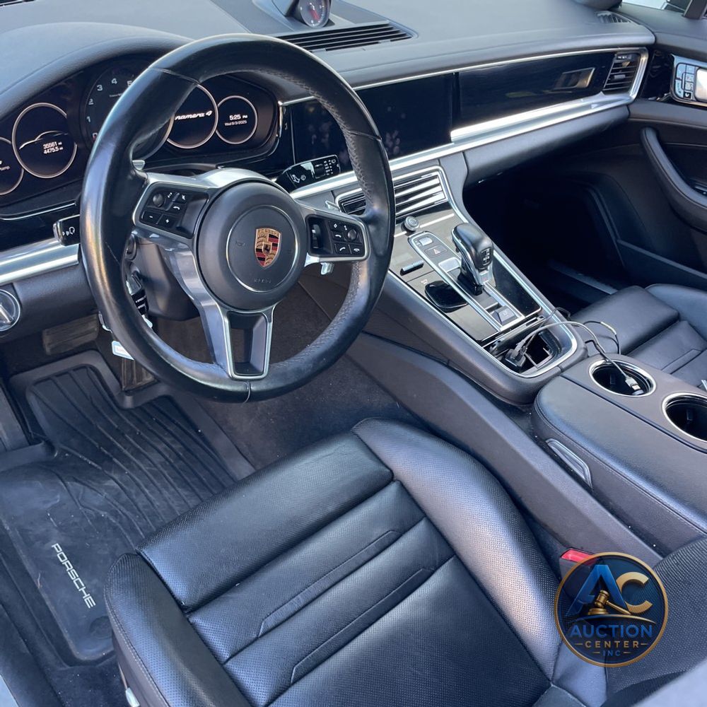 2018 Porsche Panamera 4