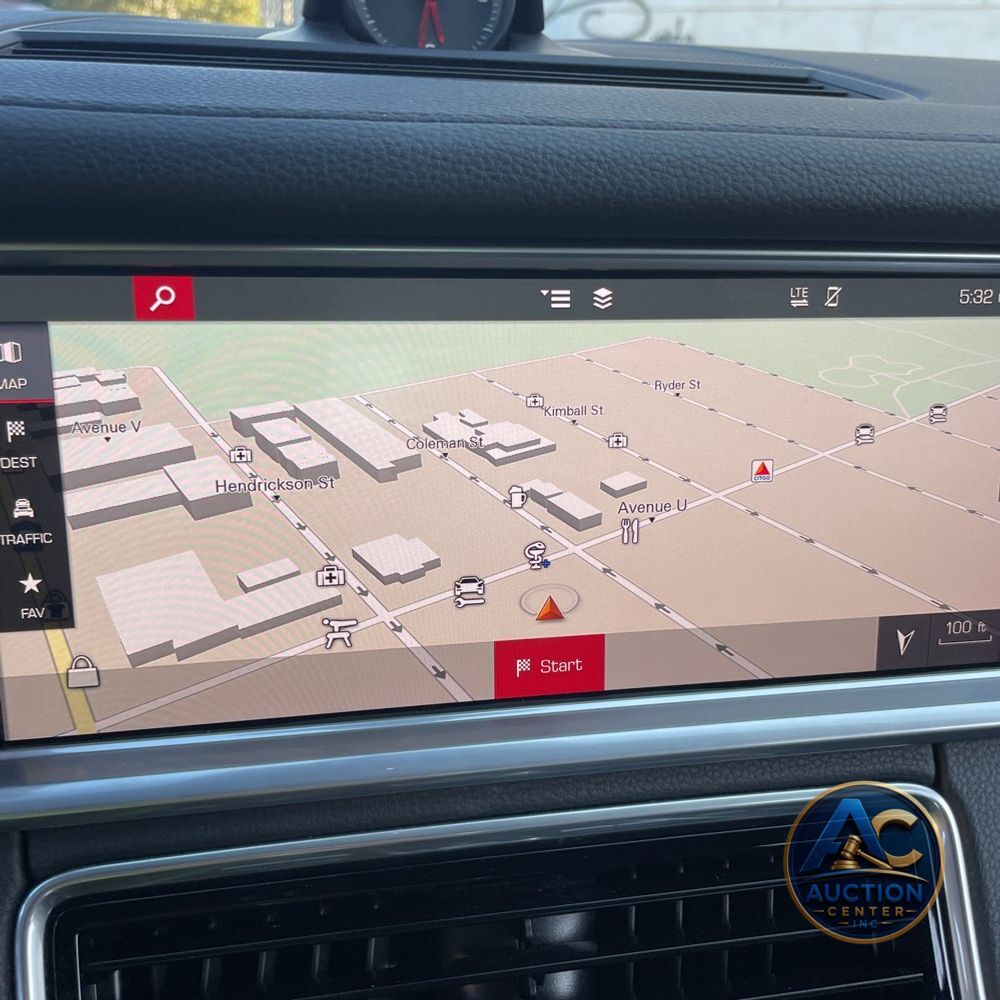 2018 Porsche Panamera 4