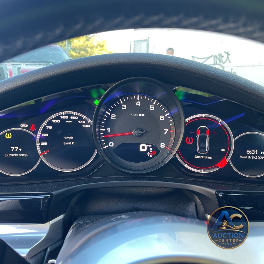 2018 Porsche Panamera 4