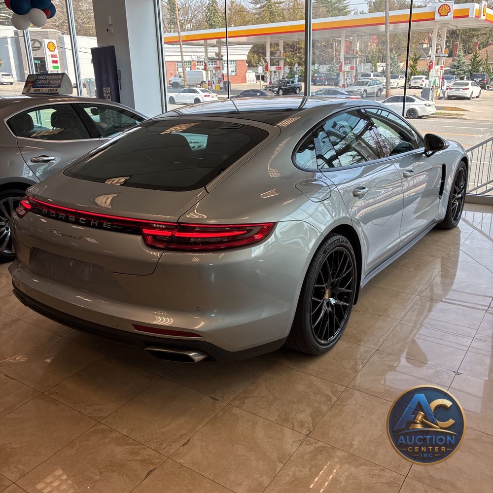 2020 Porsche Panamera 4