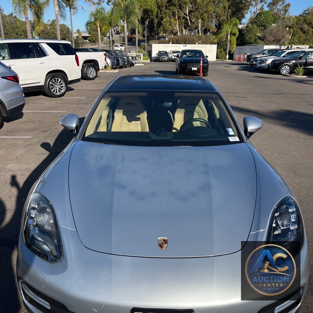 2020 Porsche Panamera Base