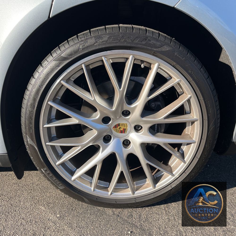 2020 Porsche Panamera Base