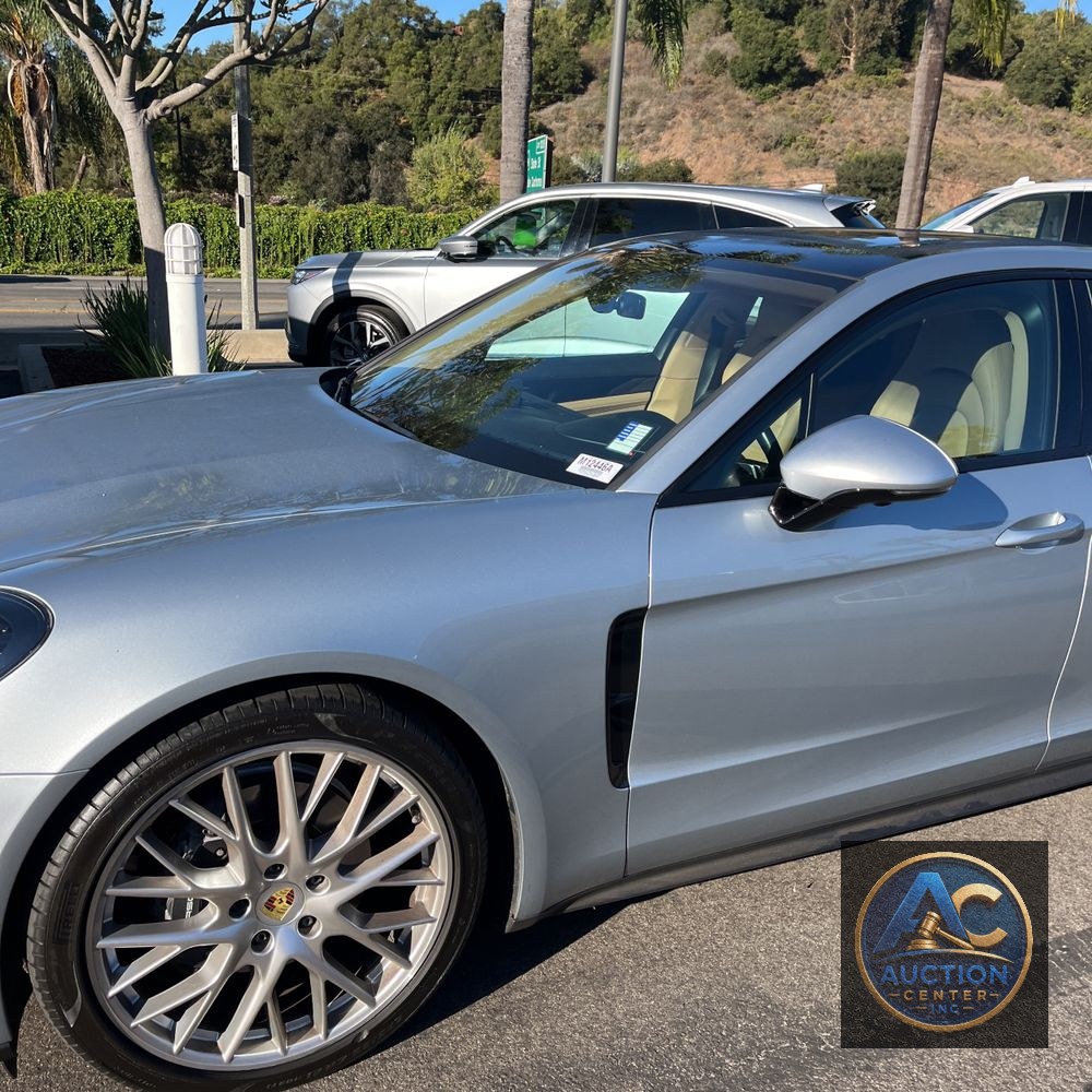 2020 Porsche Panamera Base