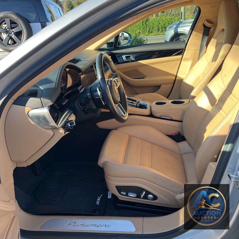 2020 Porsche Panamera Base