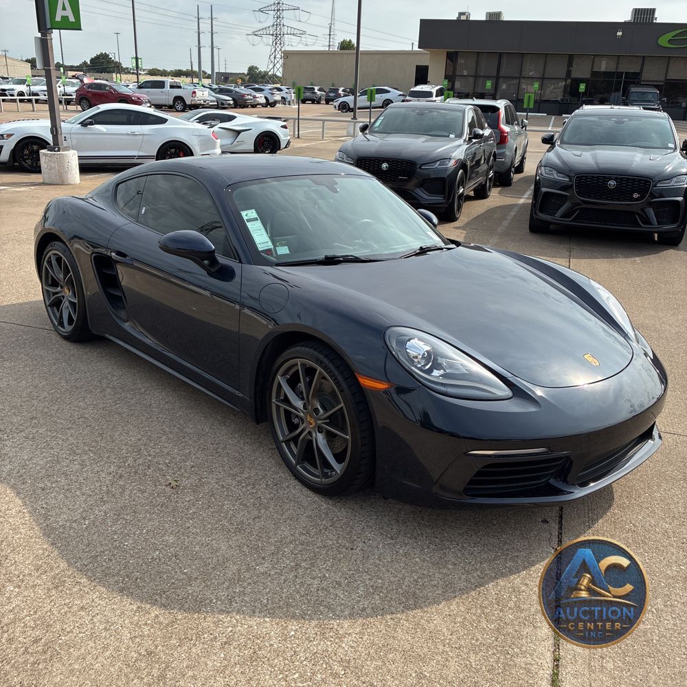 2017 Porsche 718 Cayman Base