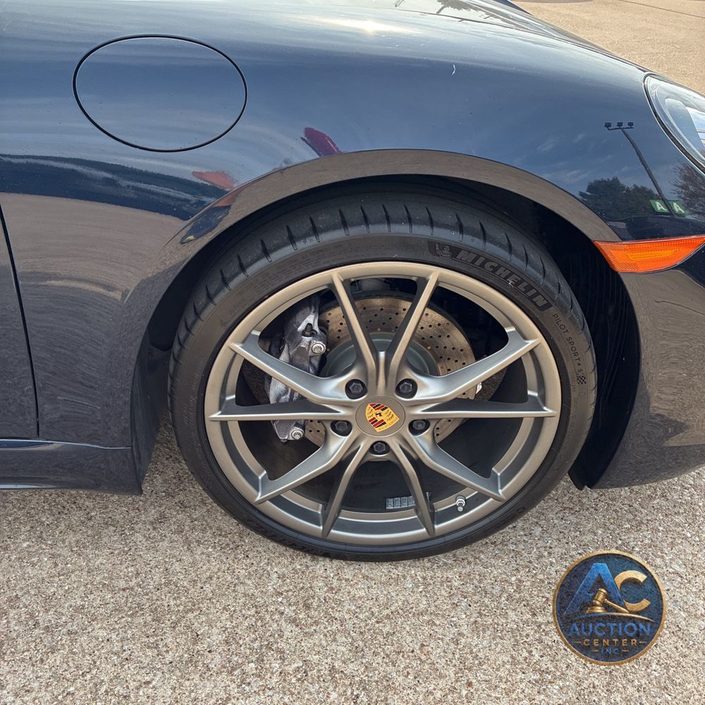 2017 Porsche 718 Cayman Base