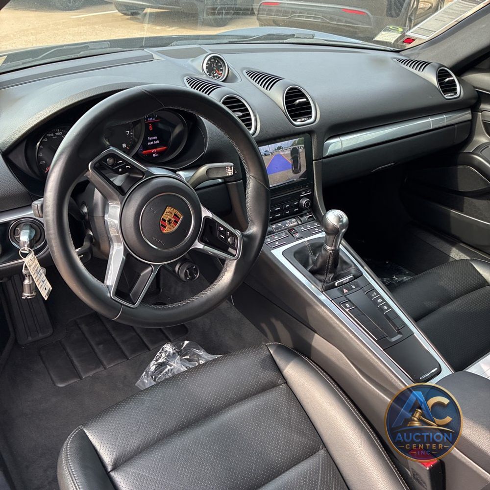 2017 Porsche 718 Cayman Base