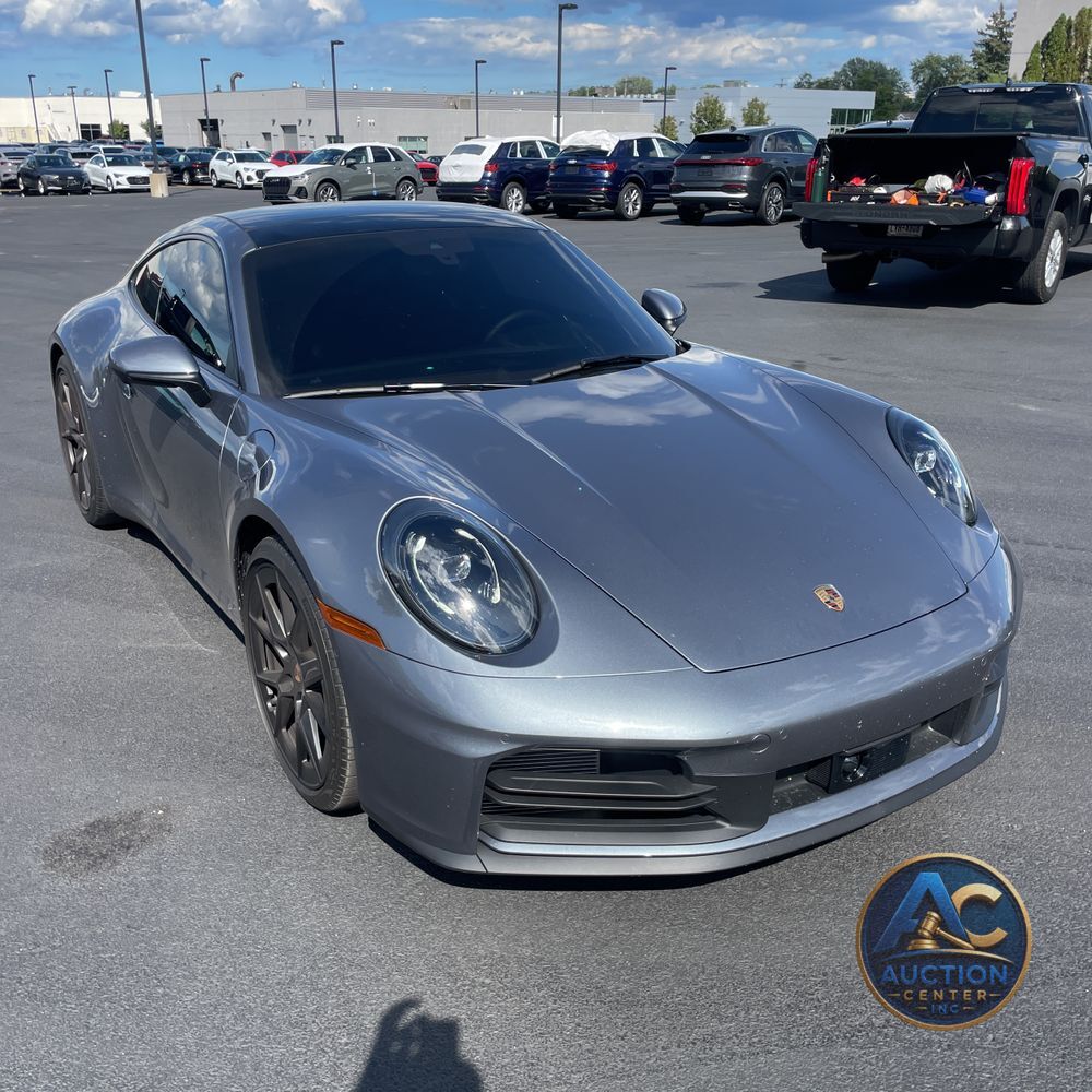 2025 Porsche 911 Carrera
