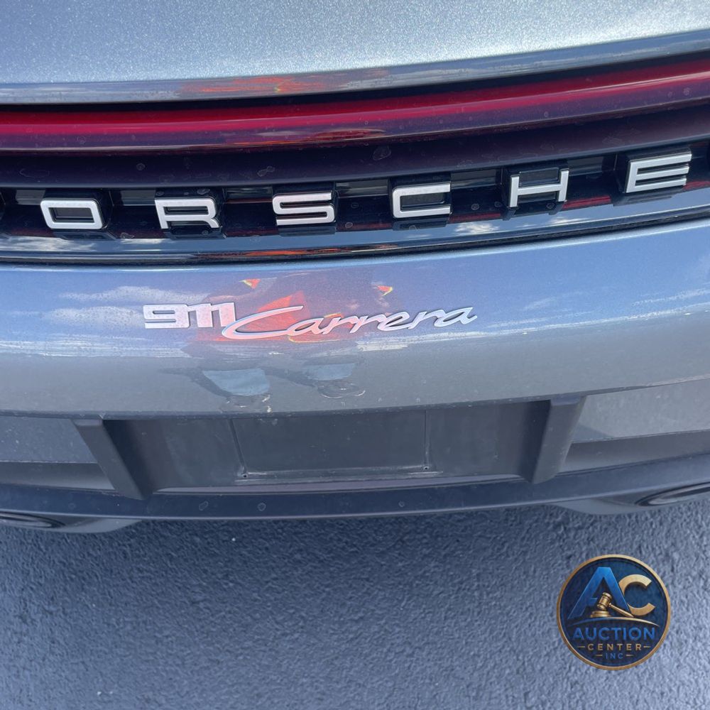2025 Porsche 911 Carrera