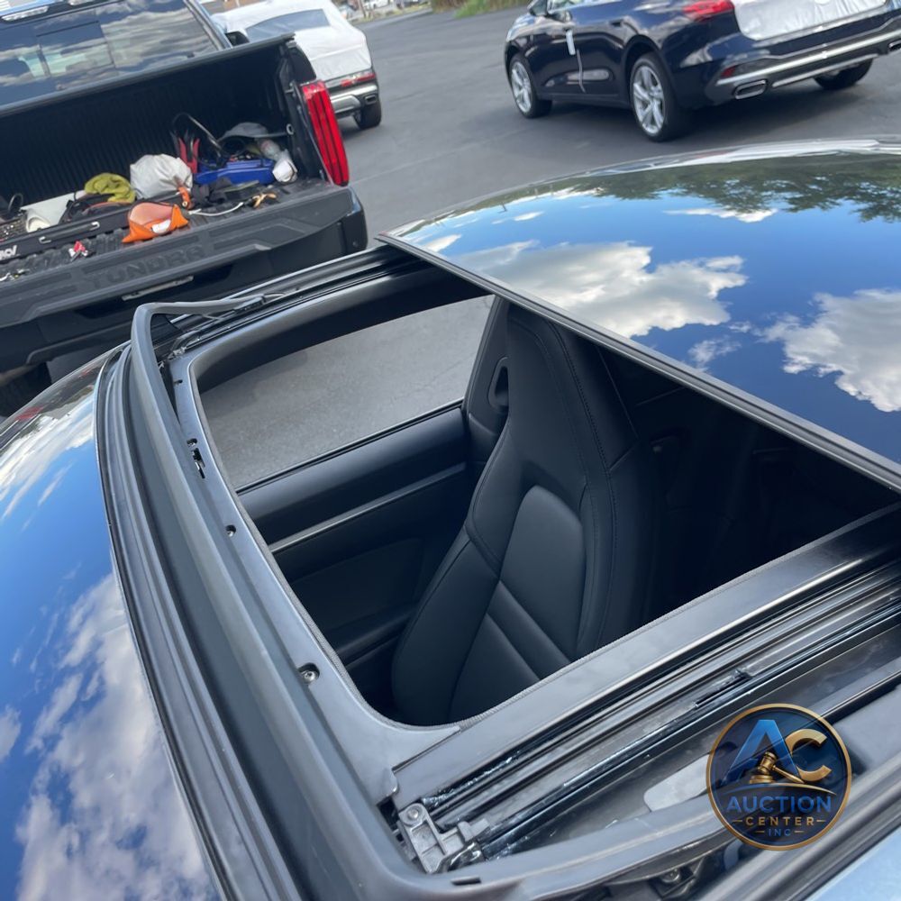 2025 Porsche 911 Carrera