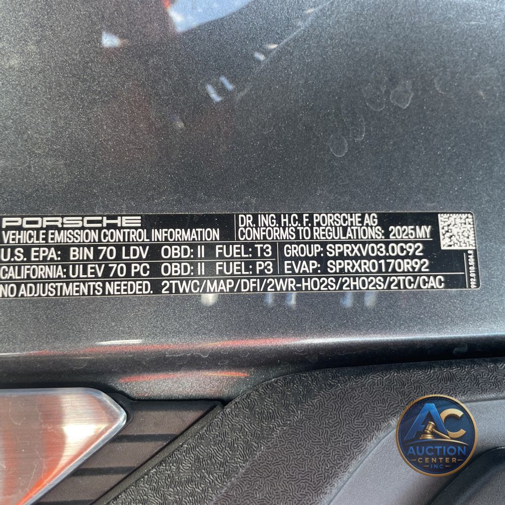 2025 Porsche 911 Carrera