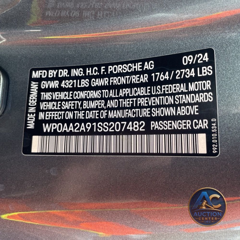 2025 Porsche 911 Carrera