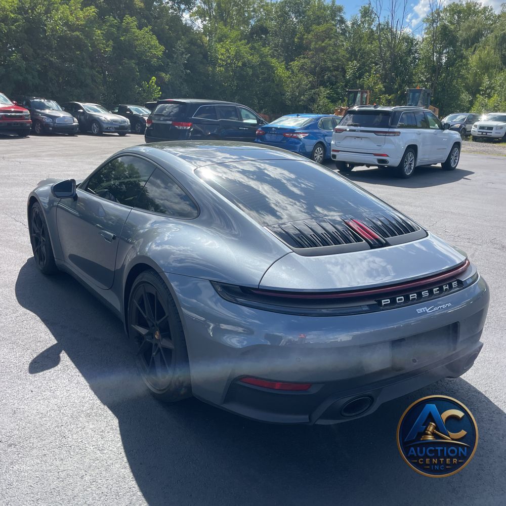 2025 Porsche 911 Carrera