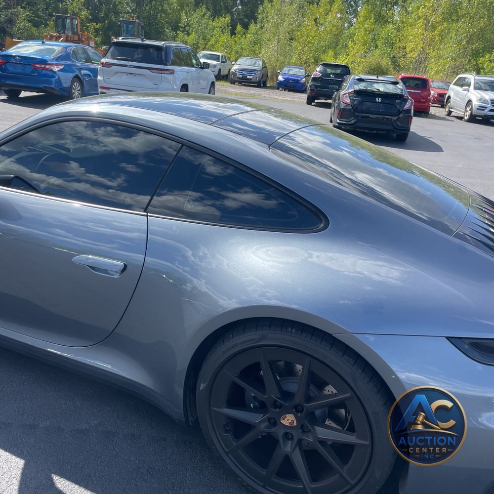 2025 Porsche 911 Carrera