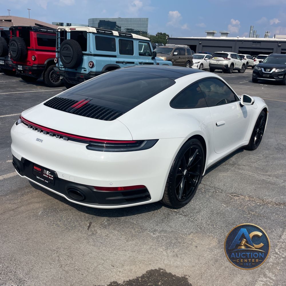 2024 Porsche 911 Carrera