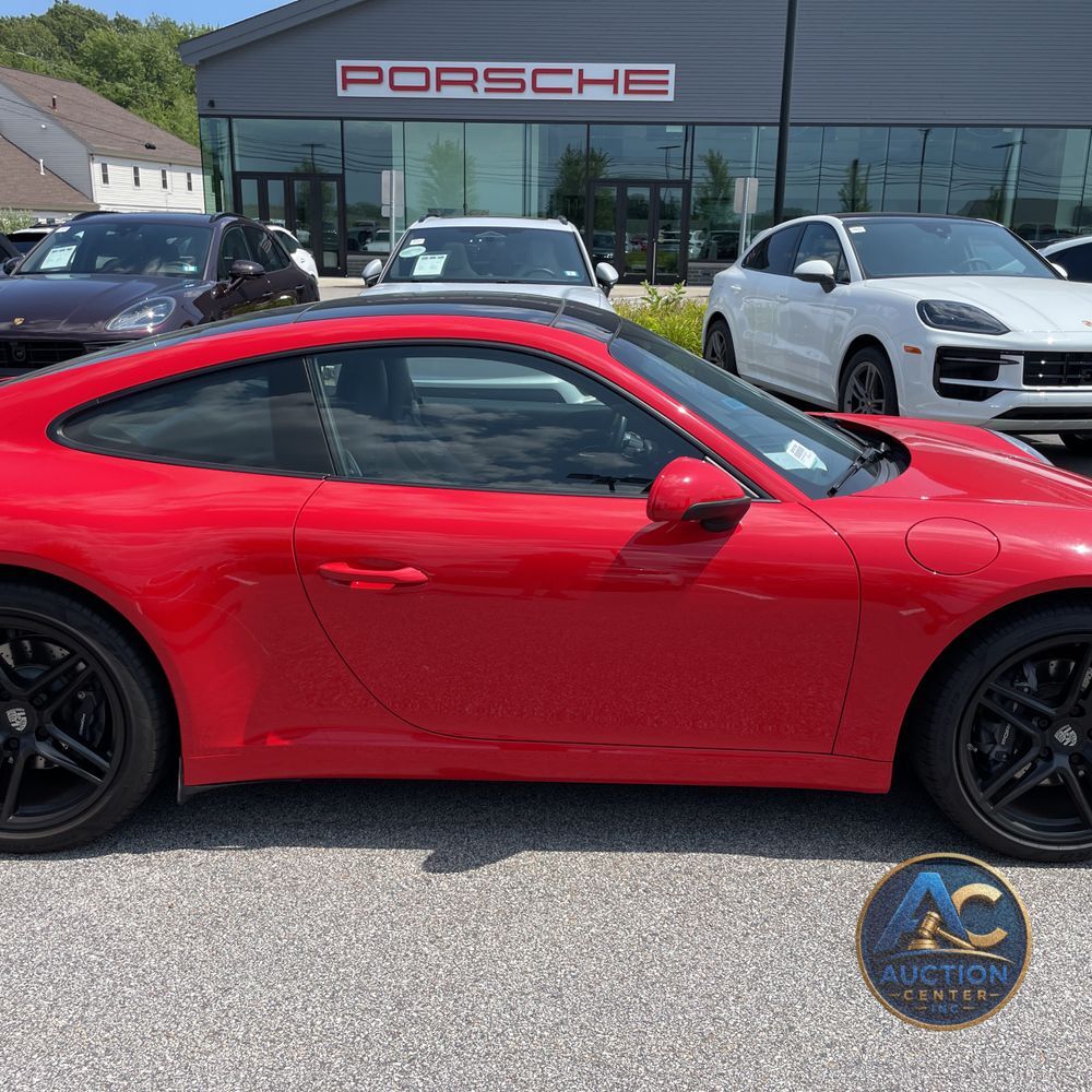 2019 Porsche 911 Carrera