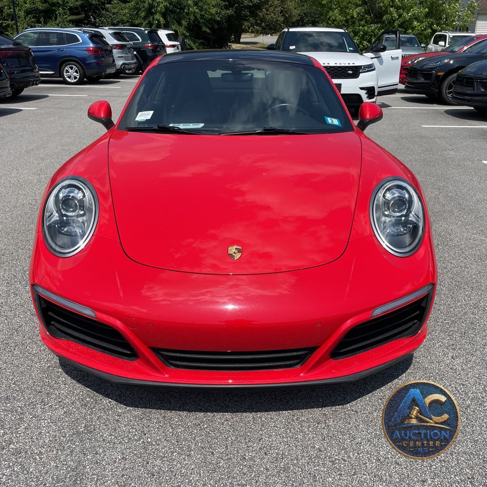 2019 Porsche 911 Carrera