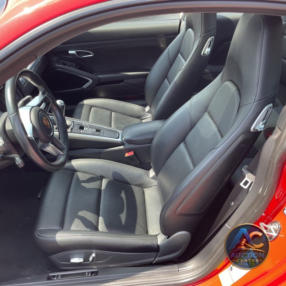 2019 Porsche 911 Carrera