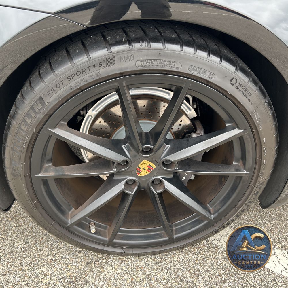 2020 Porsche 911 Carrera 4
