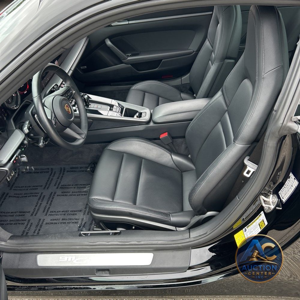 2020 Porsche 911 Carrera 4