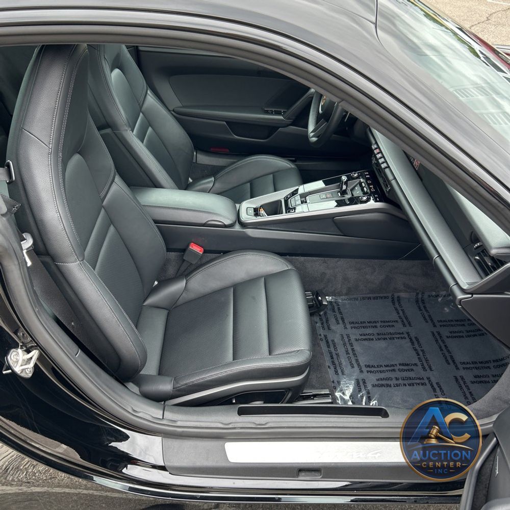 2020 Porsche 911 Carrera 4