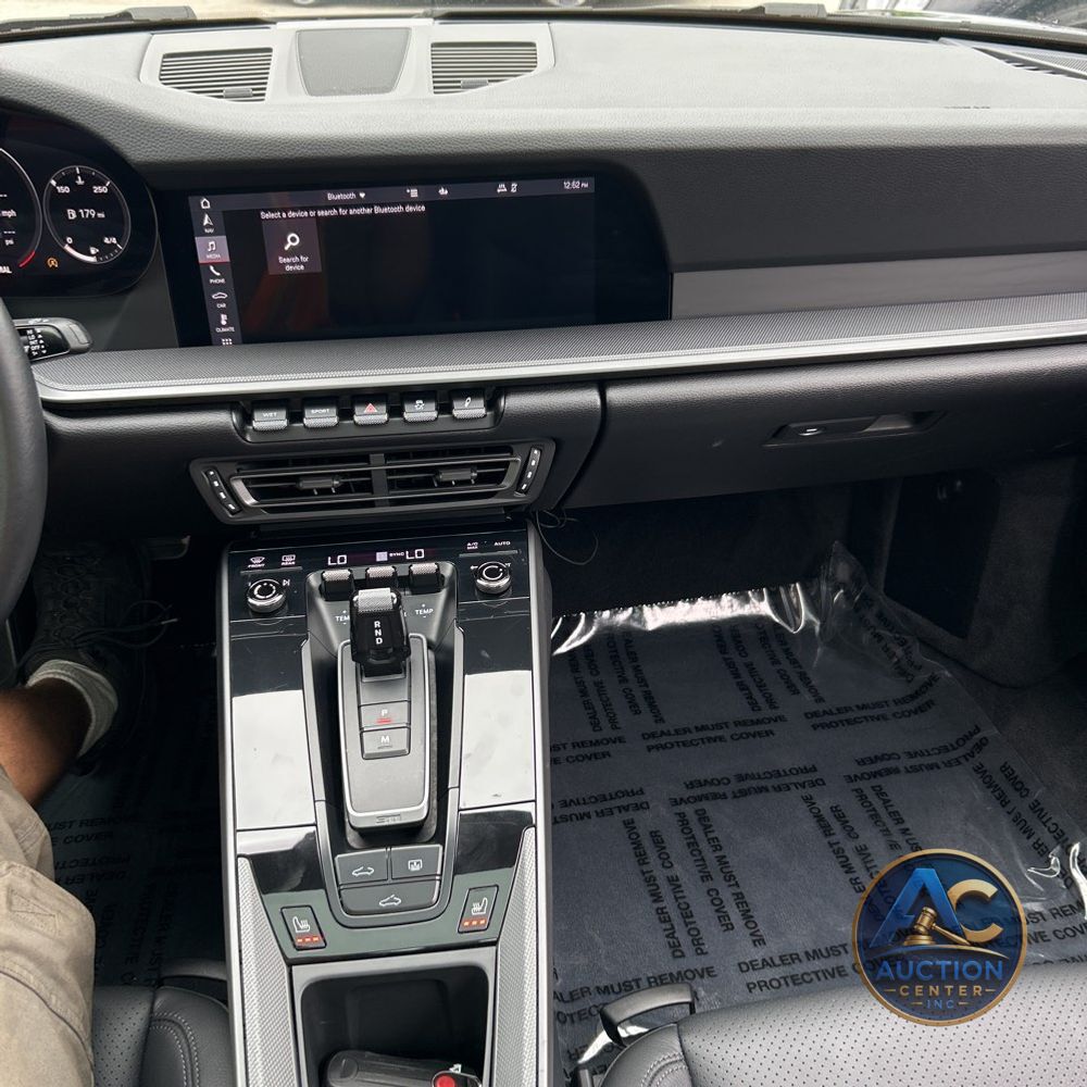 2020 Porsche 911 Carrera 4