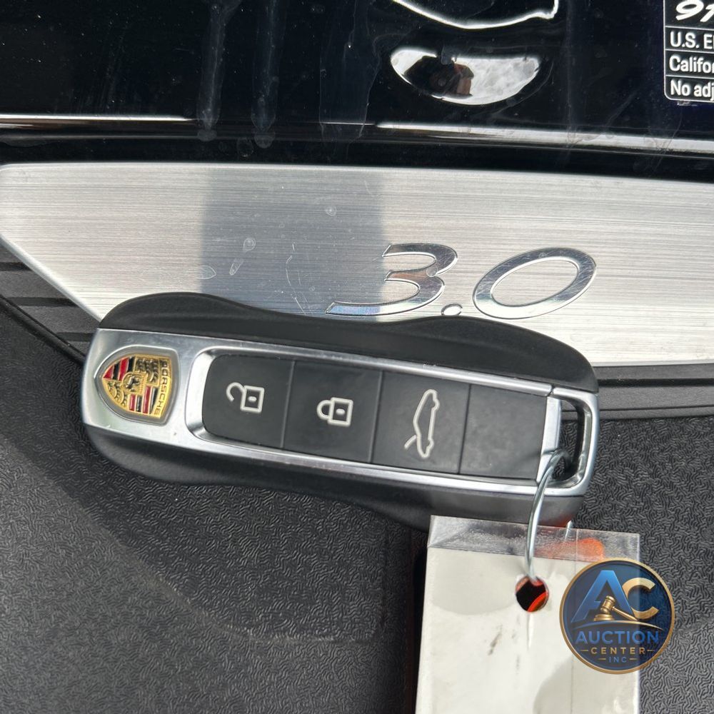2020 Porsche 911 Carrera 4