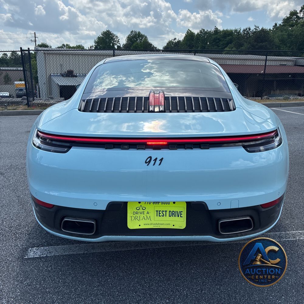 2024 Porsche 911 Carrera