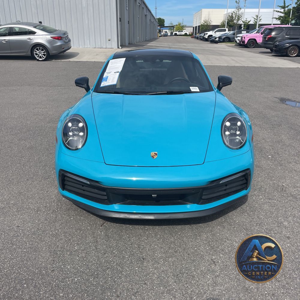 2021 Porsche 911 Carrera
