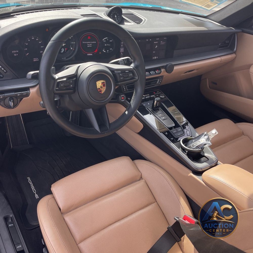 2021 Porsche 911 Carrera